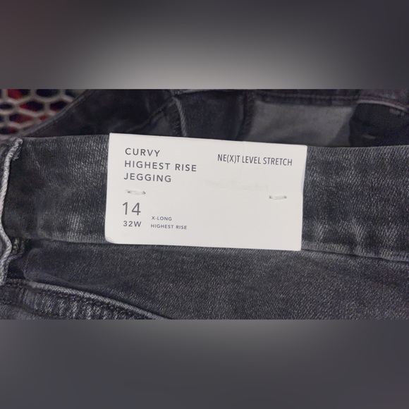 NEW American Eagle Jeans - Picture 3 of 3